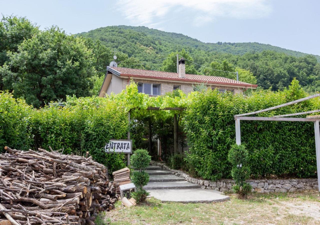 Agriturismo La Vammora Laviano ภายนอก รูปภาพ
