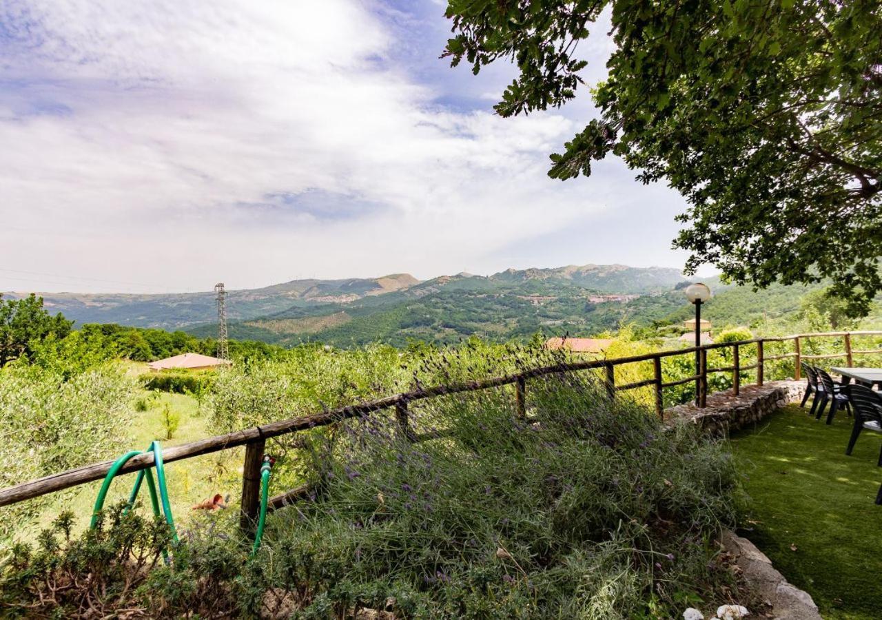 Agriturismo La Vammora Laviano ภายนอก รูปภาพ
