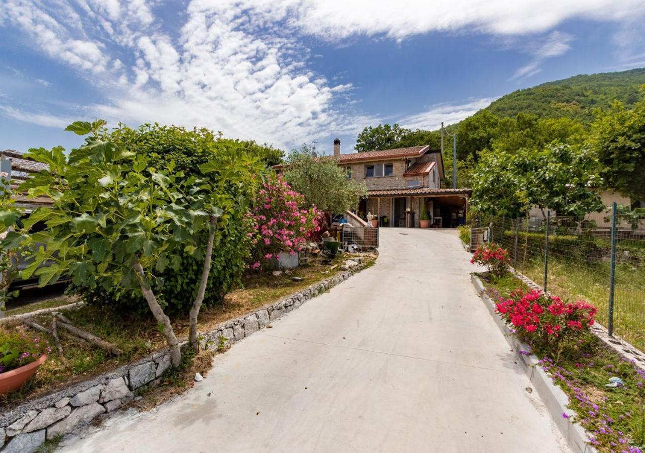 Agriturismo La Vammora Laviano ภายนอก รูปภาพ